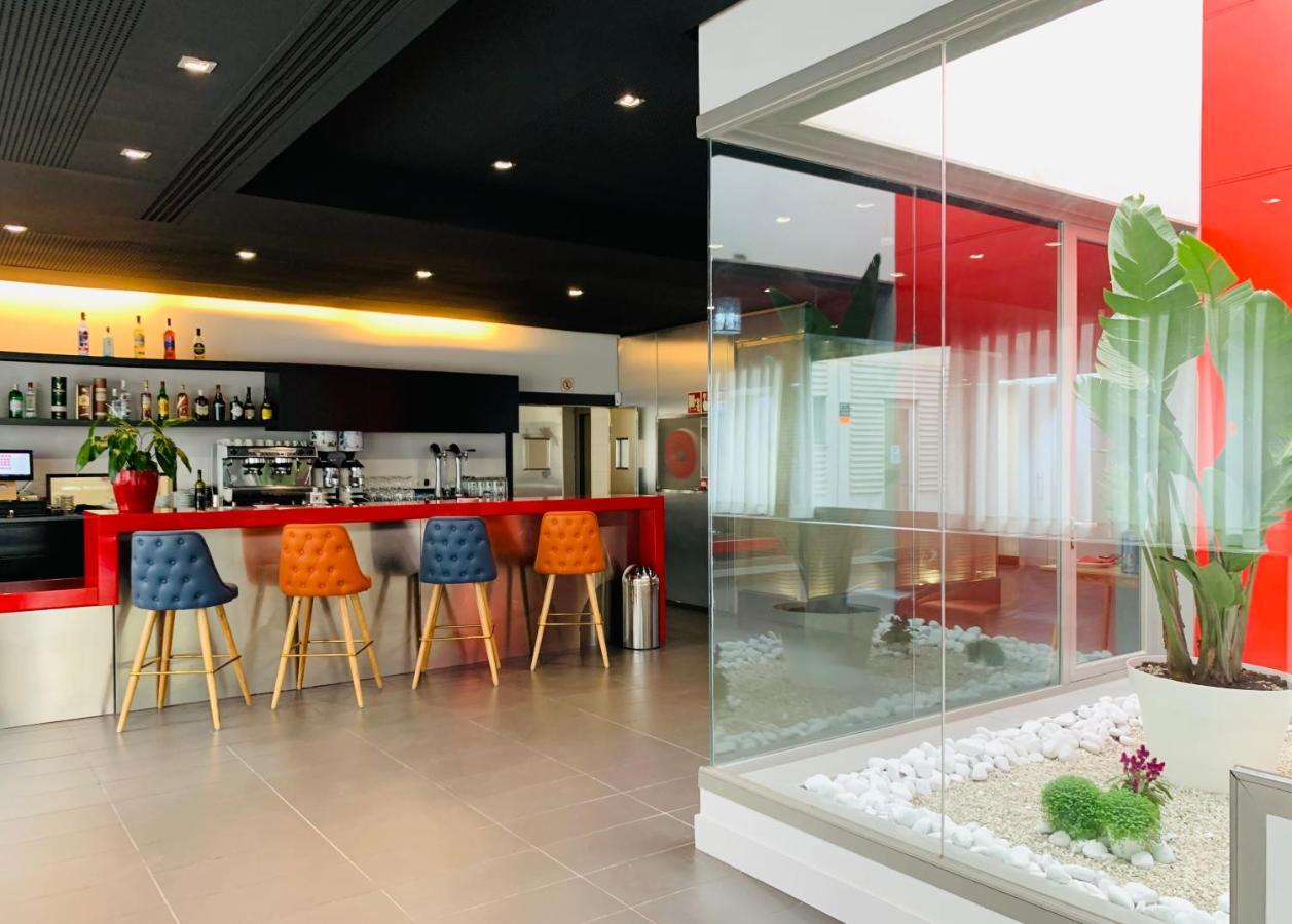 Hotel Villa Odon 비야비씨오사데오돈 외부 사진